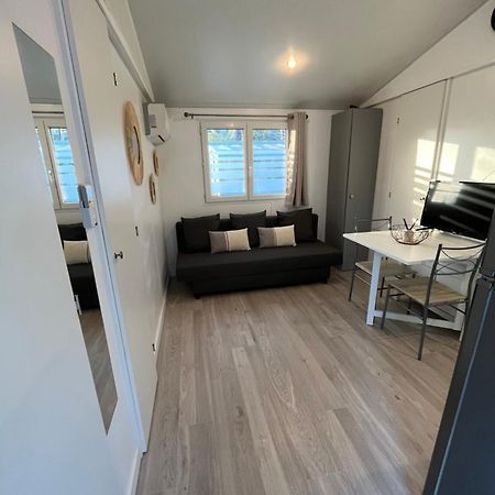 Mobil-Home Camping Oasis Roquebrune-sur-Argens Eksteriør billede