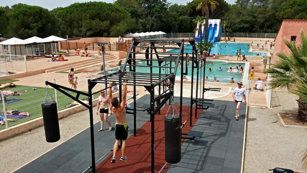 Mobil-Home Camping Oasis Roquebrune-sur-Argens Eksteriør billede