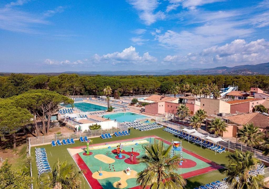 Mobil-Home Camping Oasis Roquebrune-sur-Argens Eksteriør billede